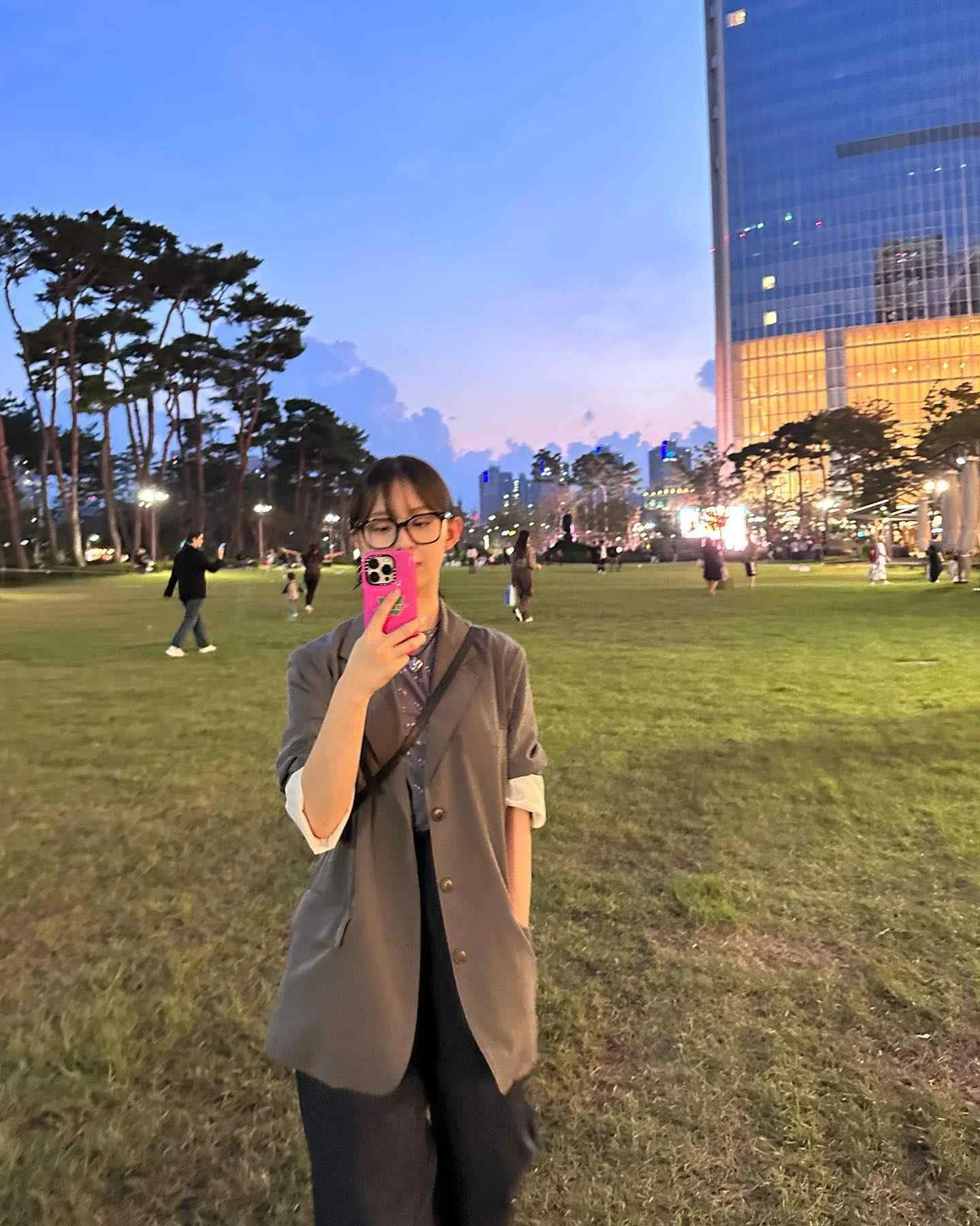 Park Ji Hu - park-ji-hu-hot-5.webp